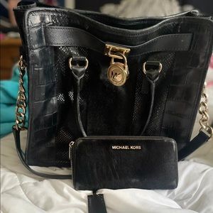 Micheal Kors purse and wallet